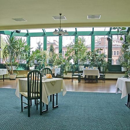 Hotel Dorrian Познан Екстериор снимка